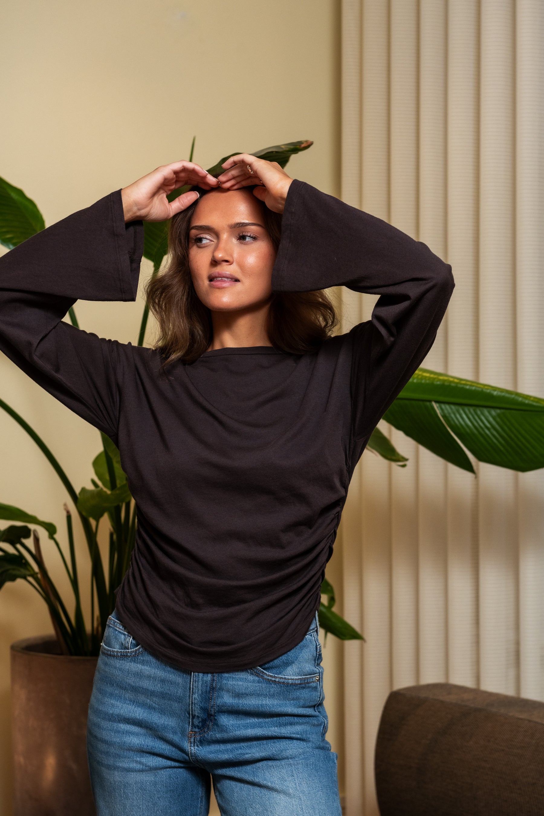 AWNAVARO Top - Chocolate Torte